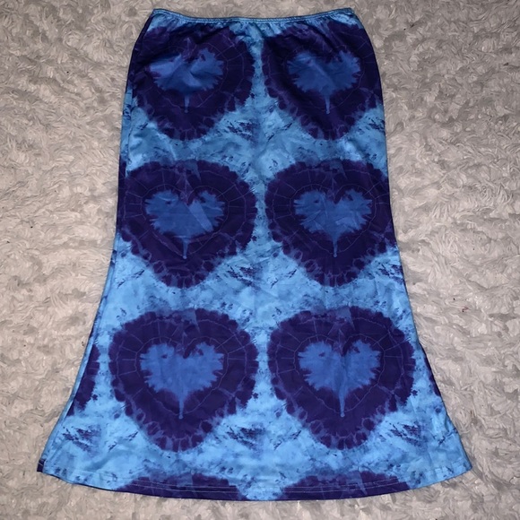 Dresses & Skirts - Y2K HEART MAXI SKIRT